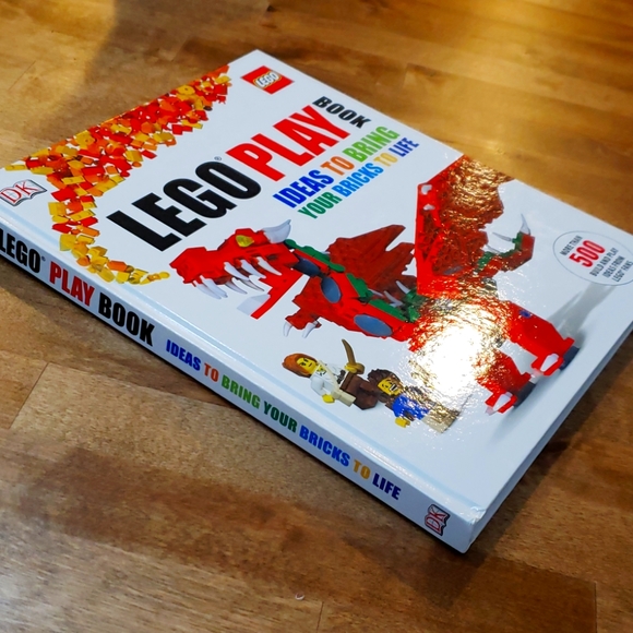 Lego Play Book Ideas to Bring Your Bricks to Life with more than 500 build ideas - Picture 1 of 8